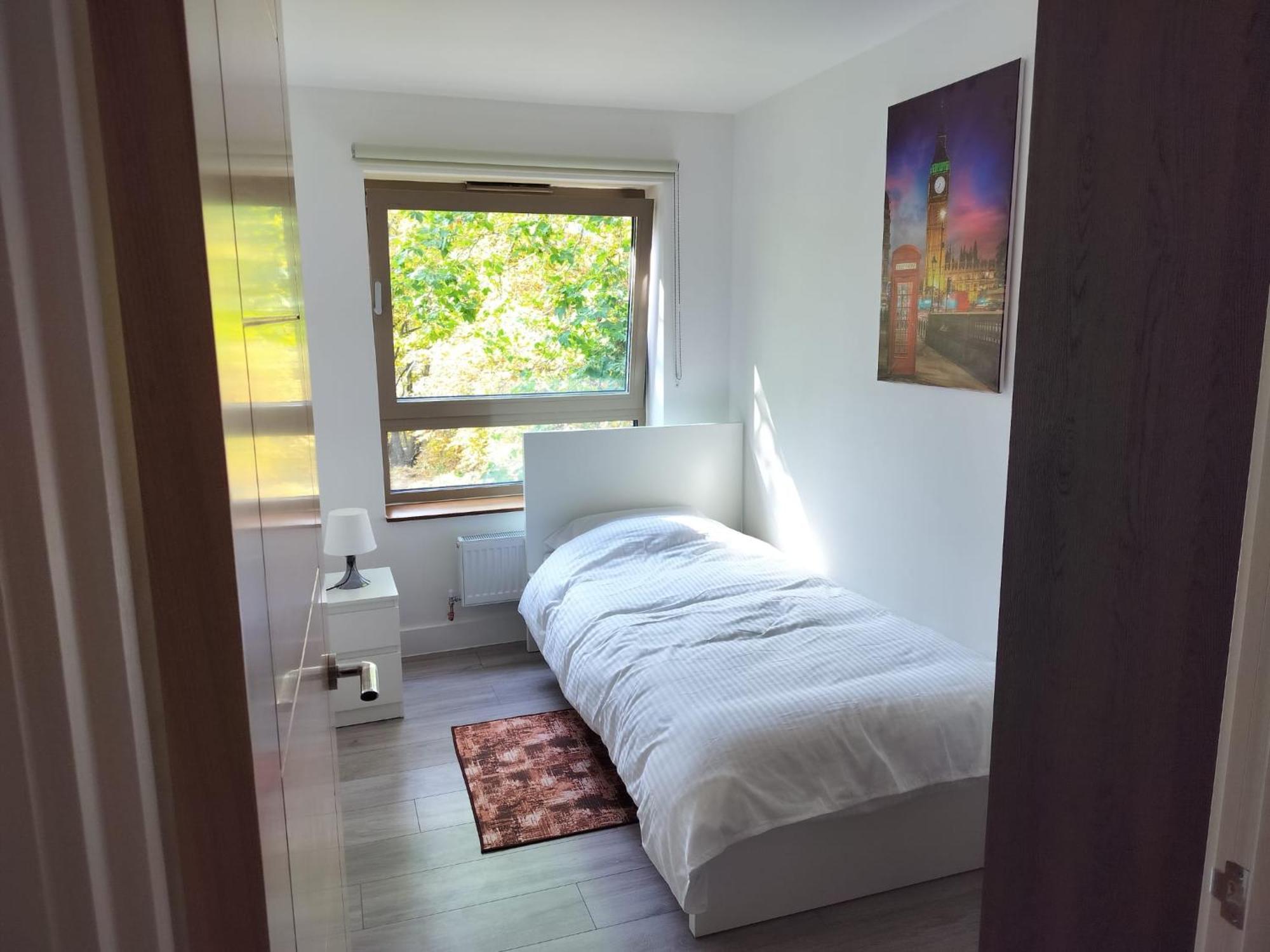 Kensington House By Solitaire Suites Слау Экстерьер фото